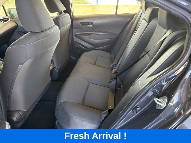 Used 2023 Toyota Corolla LE w/ LE Convenience Package FWD image 3