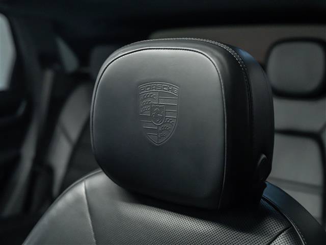 Certified 2020 Porsche Cayenne Coupe AWD/4WD image 26