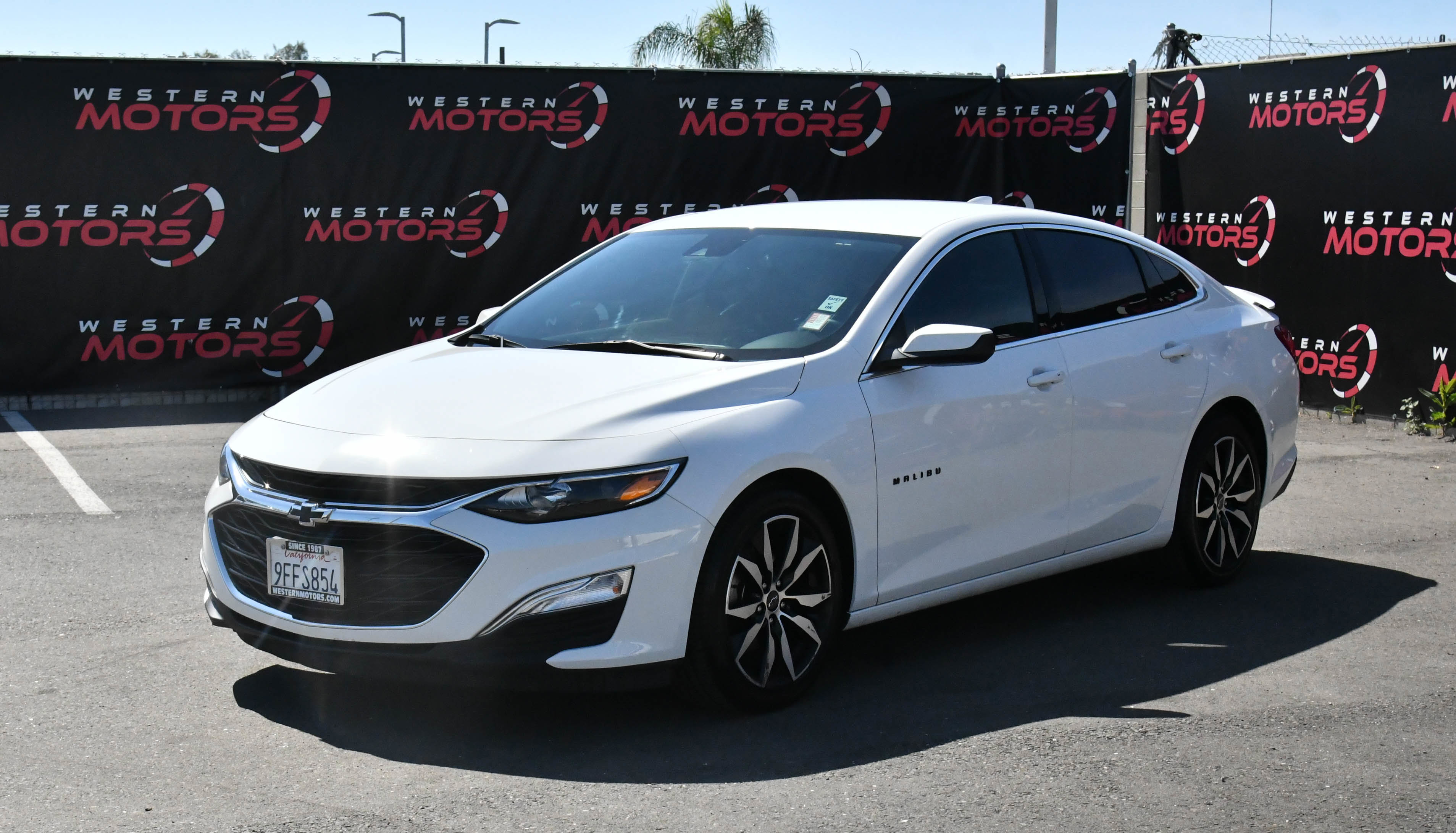 Used 2023 Chevrolet Malibu RS image 3