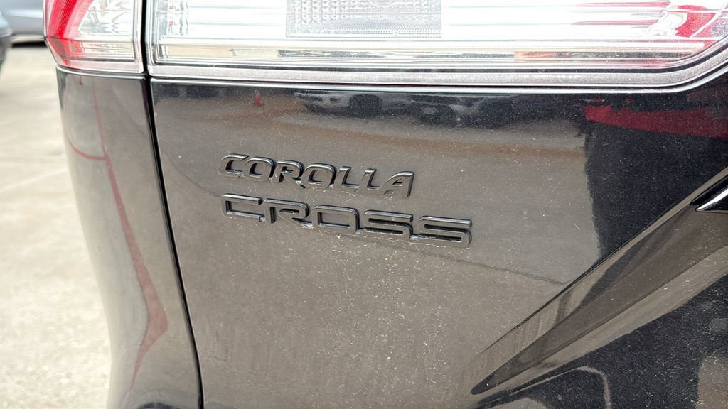 Used 2025 Toyota Corolla Cross AWD Hybrid image 5