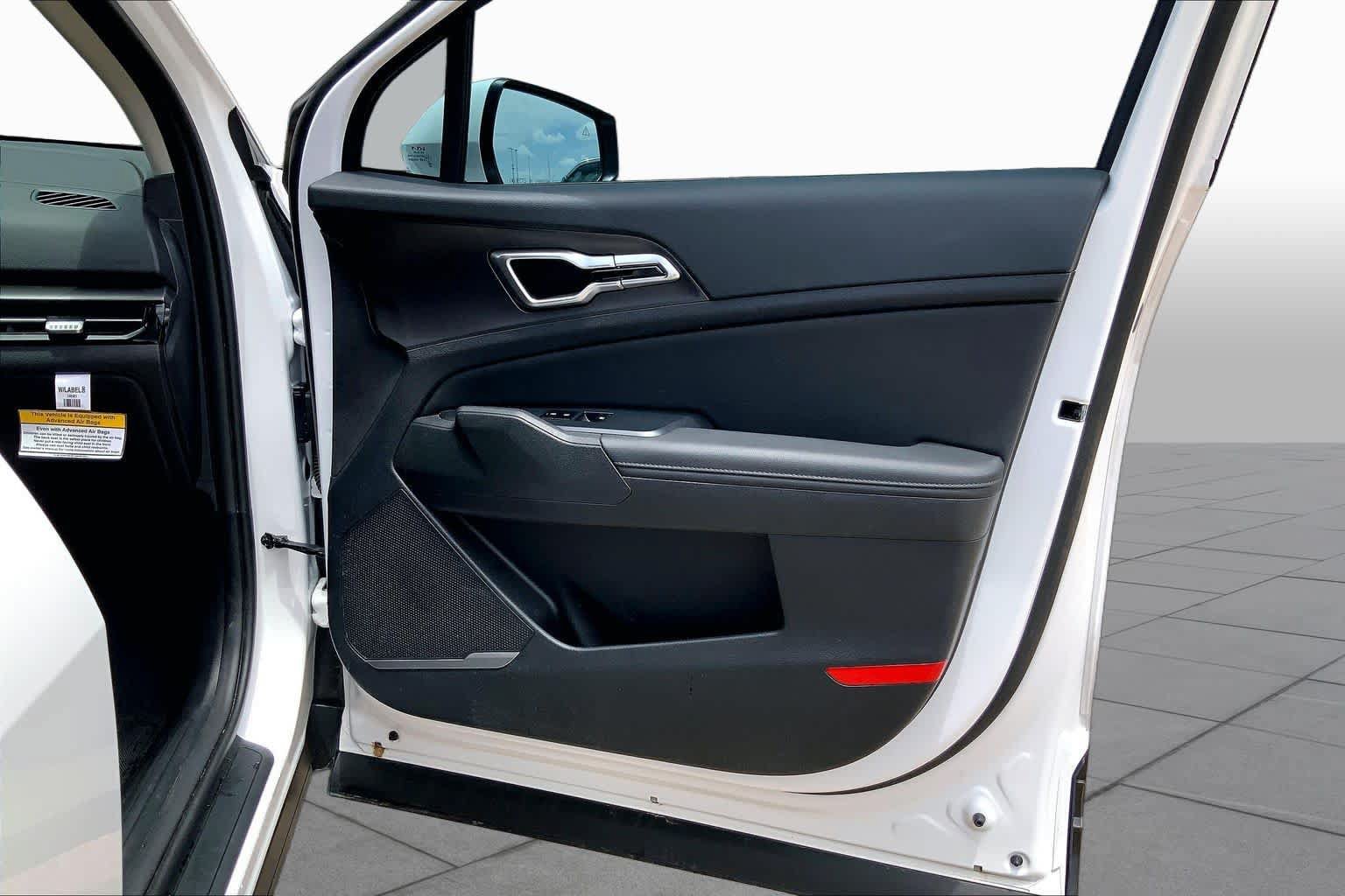 Certified 2026 Kia Sportage EX FWD image 45