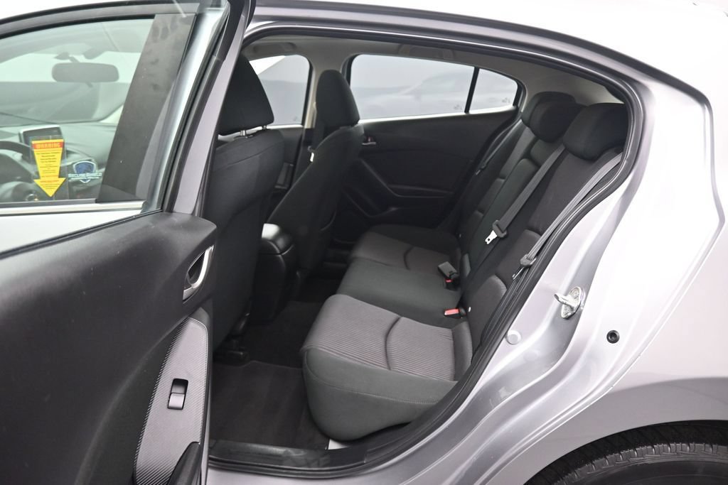 Used 2016 MAZDA MAZDA3 i Touring FWD image 28