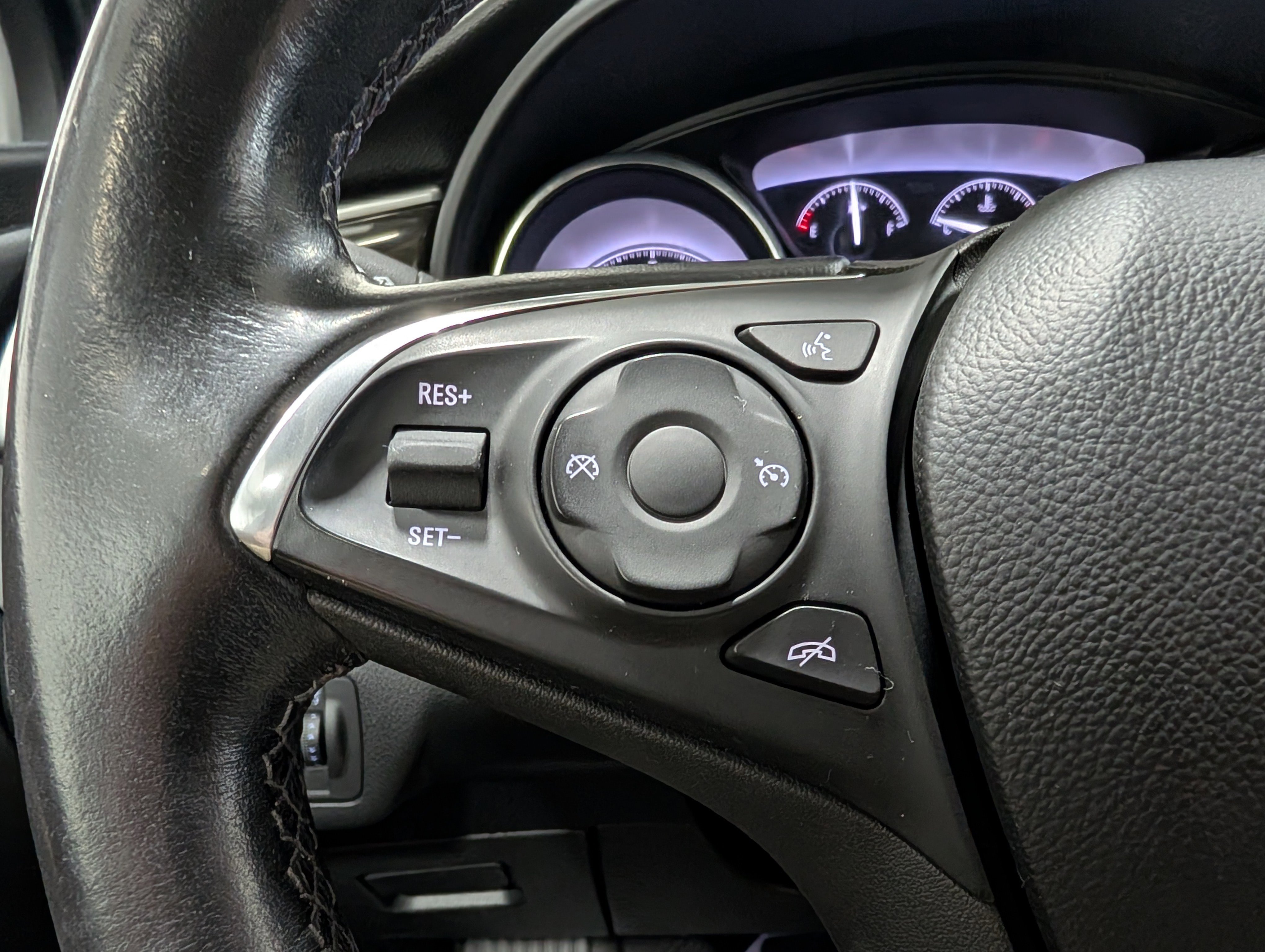 Used 2020 Buick Envision Preferred FWD image 20