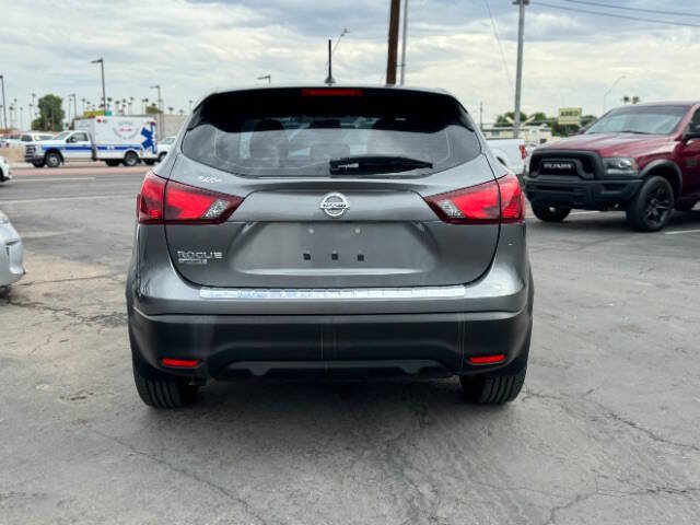 Used 2019 Nissan Rogue Sport S w/ Appearance Package image 4
