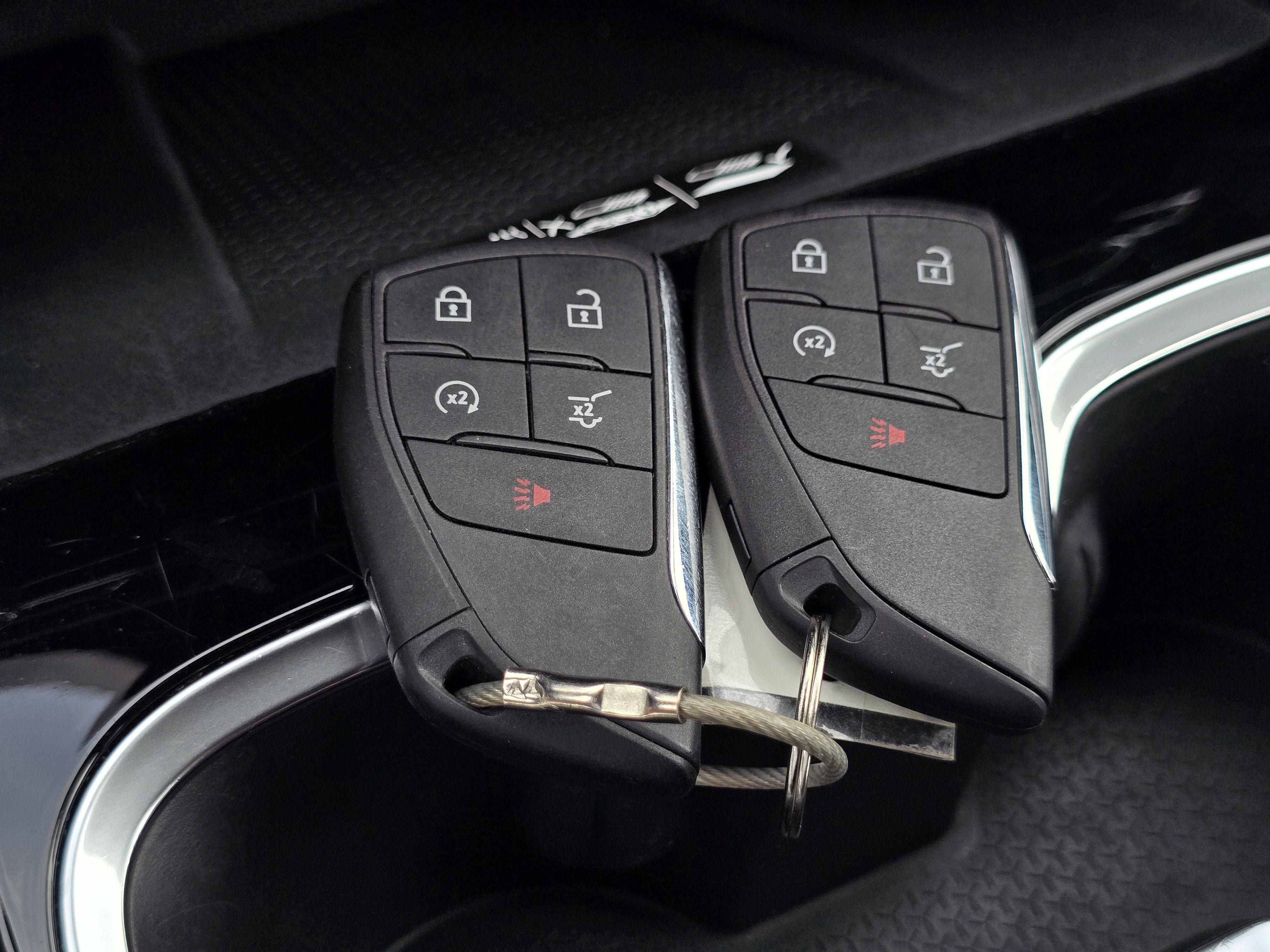 Used 2025 Chevrolet Traverse LT FWD image 33
