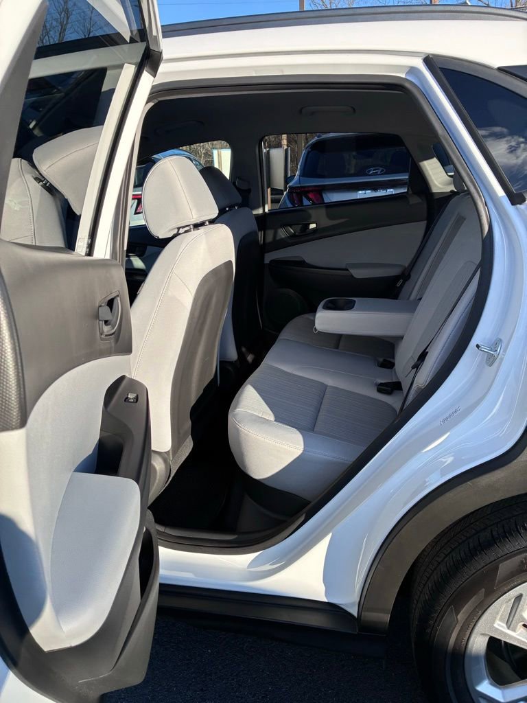 Used 2023 Hyundai Kona SEL w/ Cargo Package AWD/4WD image 24