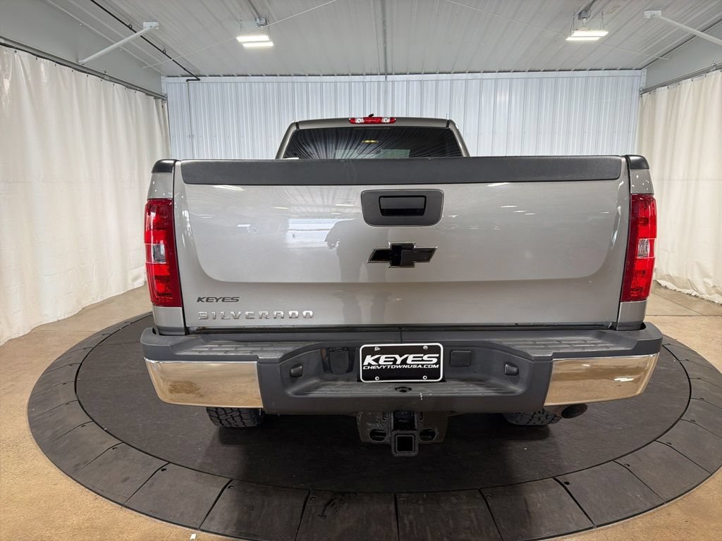 Used 2014 Chevrolet Silverado 2500 W/T AWD/4WD image 7