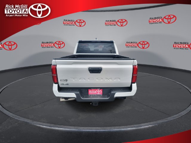 Used 2026 Toyota Tacoma SR5 AWD/4WD image 7