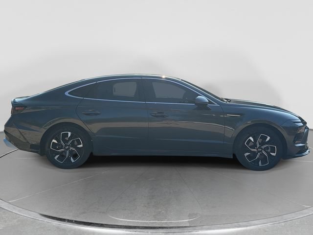 Certified 2025 Hyundai Sonata SEL FWD image 2