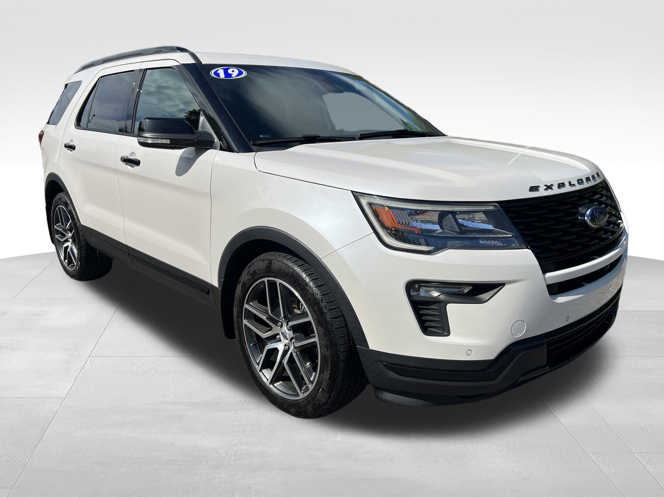 Used 2019 Ford Explorer Sport w/ Equipment Group 401A AWD/4WD image 4