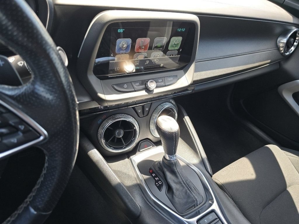 Used 2018 Chevrolet Camaro SS RWD image 26