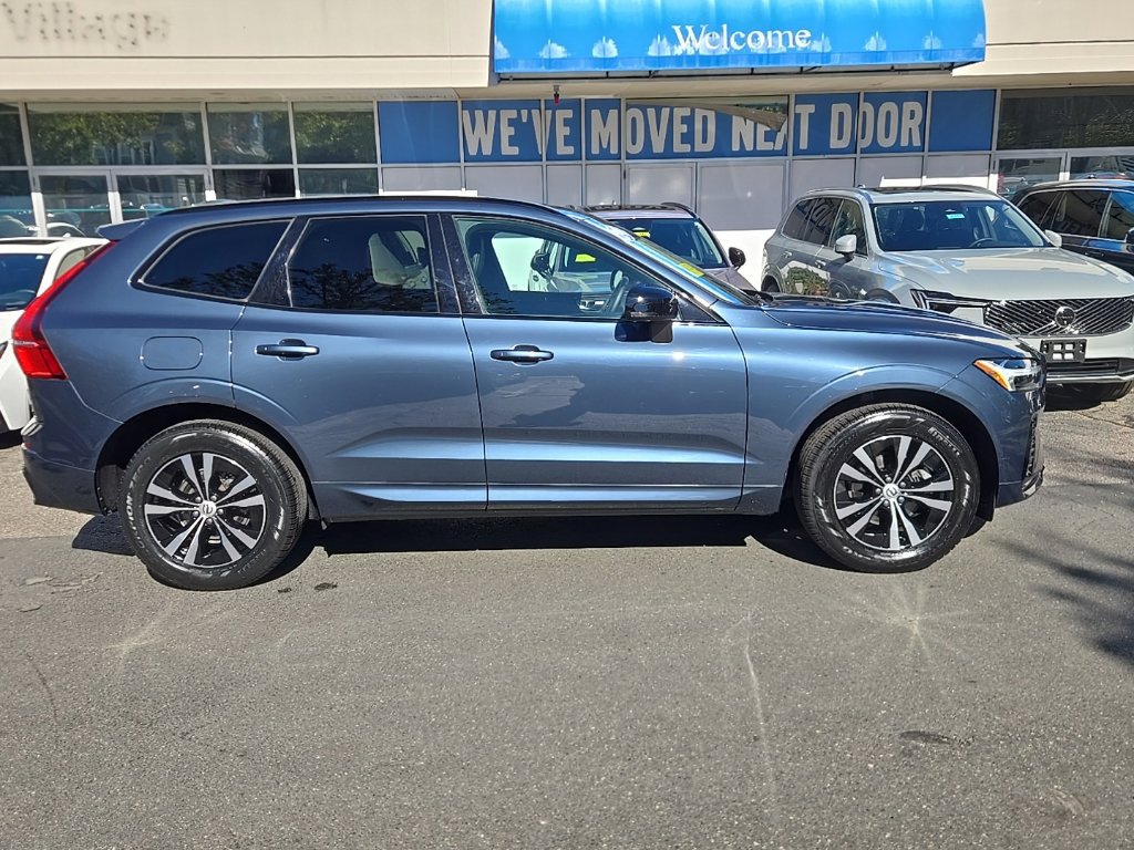 Certified 2024 Volvo XC60 B5 Core w/ Climate Package AWD/4WD image 10