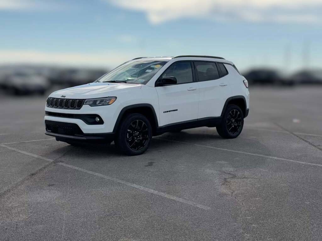 New 2026 Jeep Compass Latitude image 4