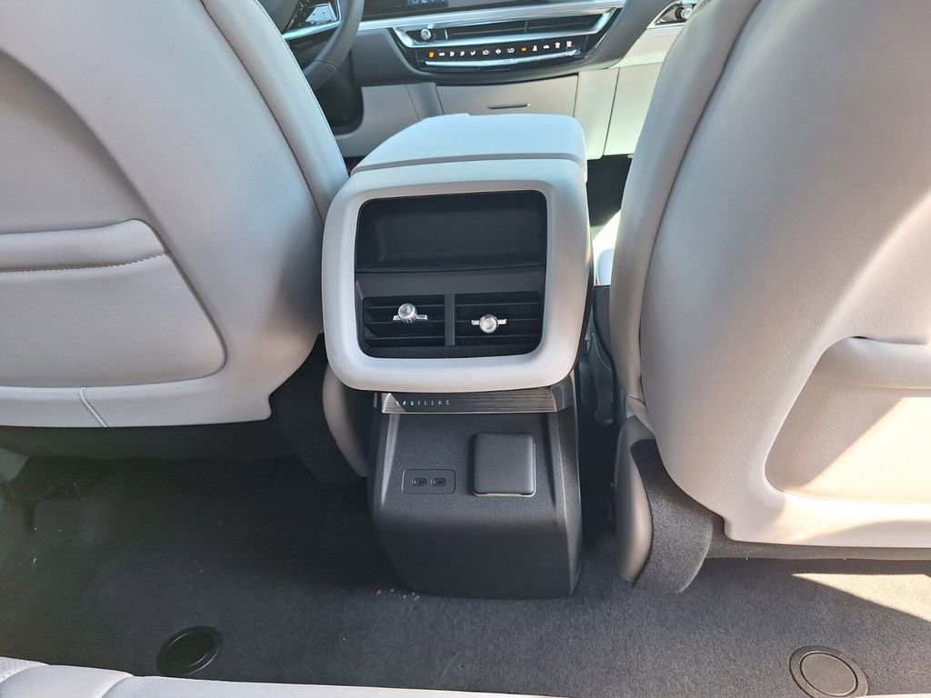 New 2026 Cadillac Lyriq Premium Sport w/ LPO, ONYX Package image 28