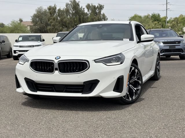 Used 2026 BMW 230i Coupe w/ Convenience Package RWD image 3
