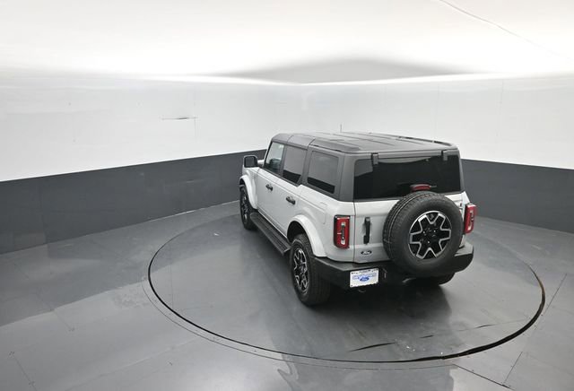 New 2026 Ford Bronco Outer Banks image 27