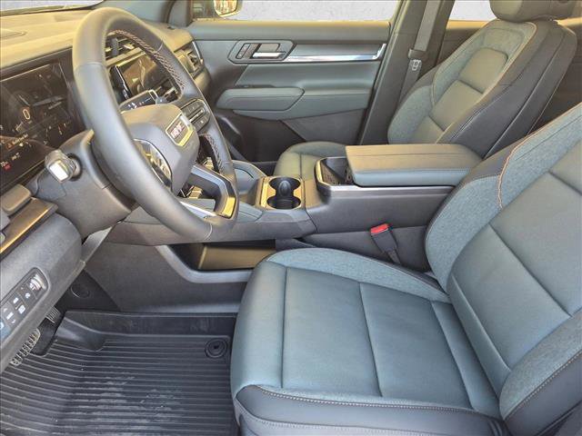 New 2026 GMC Terrain AT4 w/ Convenience Package III AWD/4WD image 4