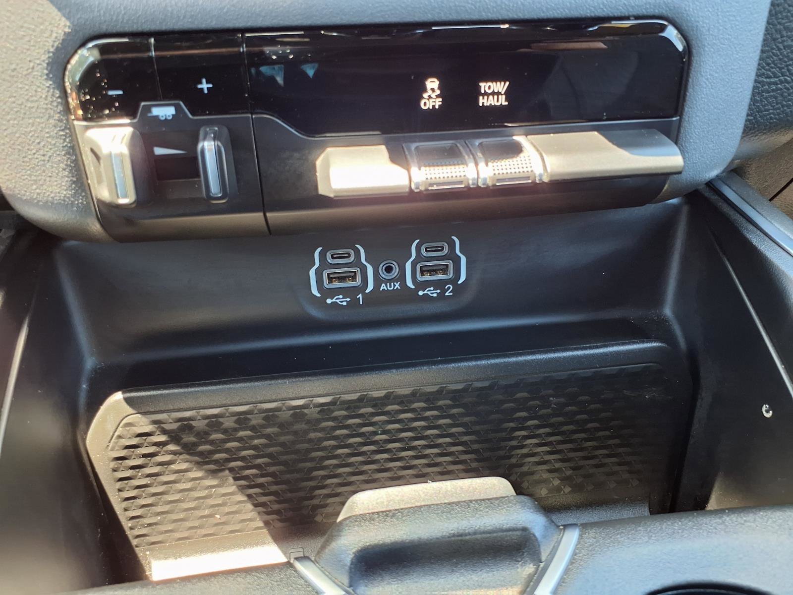 Used 2024 RAM 1500 Big Horn AWD/4WD image 10