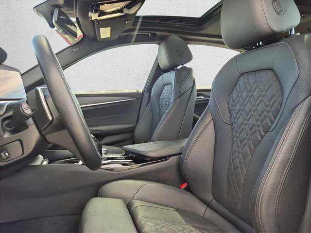 Used 2022 BMW 530i xDrive w/ Convenience Package AWD/4WD image 17