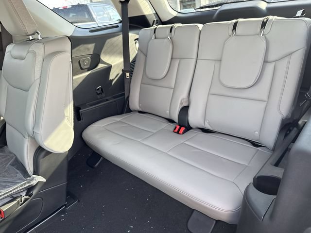 New 2026 Ford Explorer Active w/ Active Comfort Package AWD/4WD image 27