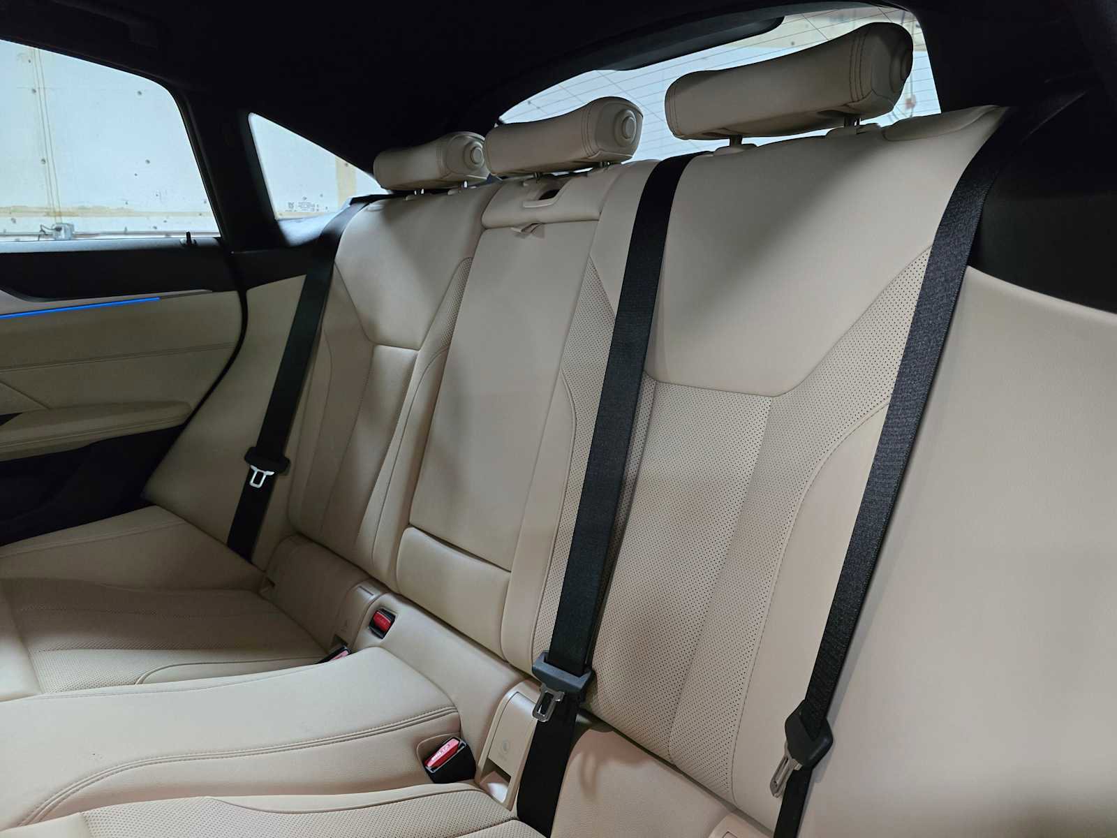 Used 2024 BMW i4 eDrive35 w/ Premium Package image 21