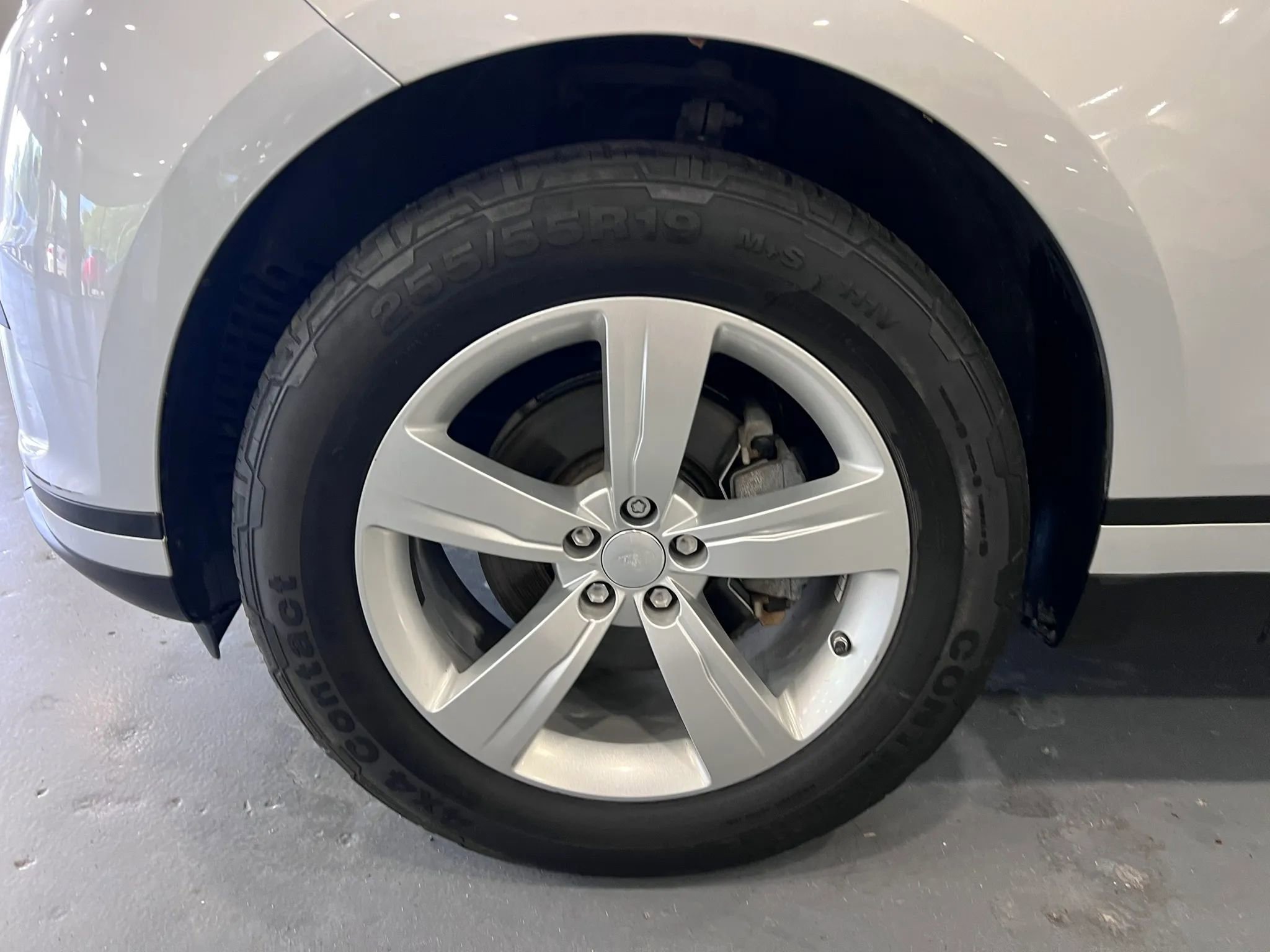 Used 2018 Land Rover Range Rover Velar S AWD/4WD image 75