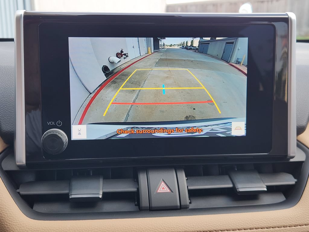 Used 2023 Toyota RAV4 XLE w/ Convenience Package FWD image 17