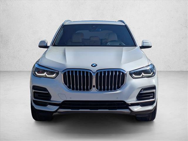 Used 2022 BMW X5 sDrive40i w/ Premium Package image 2