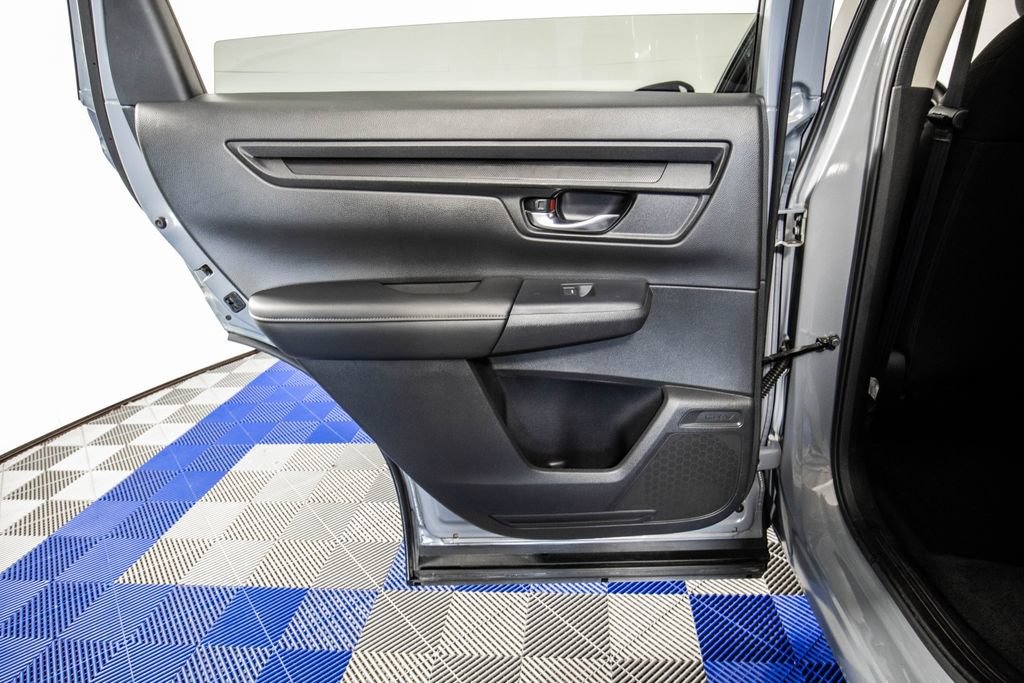 Used 2025 Honda CR-V LX image 14