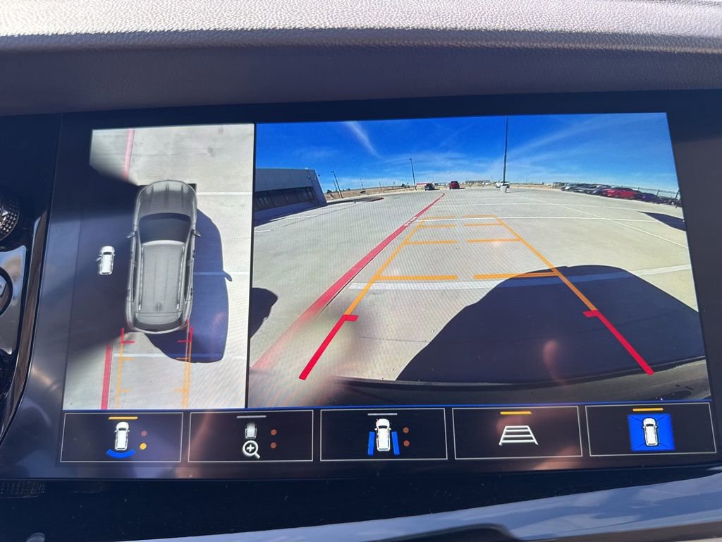 Used 2023 Buick Envision Avenir image 17