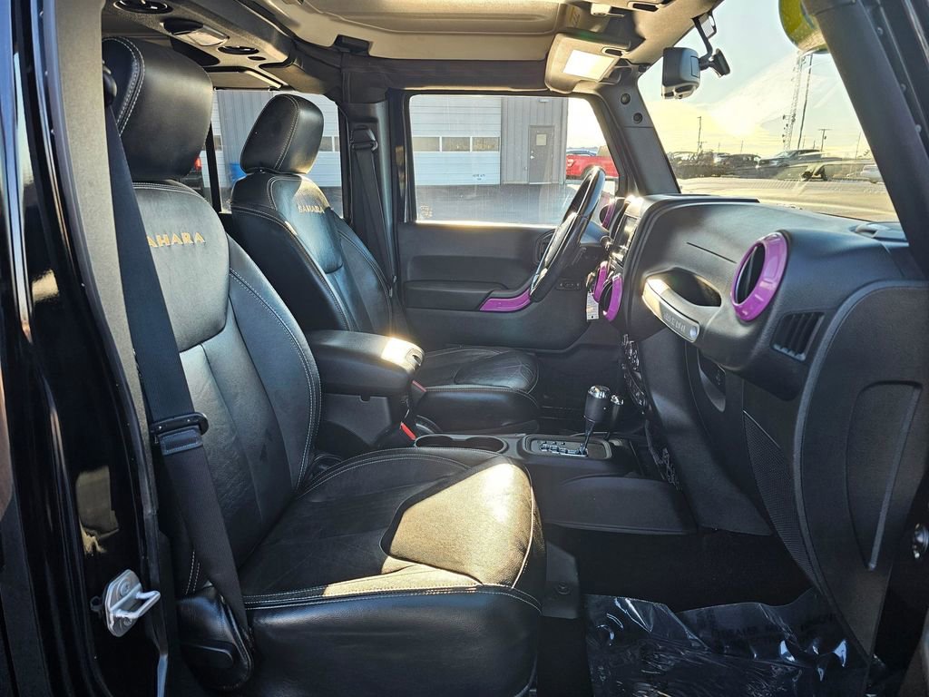 Used 2015 Jeep Wrangler Unlimited Sahara w/ Max Tow Package image 18