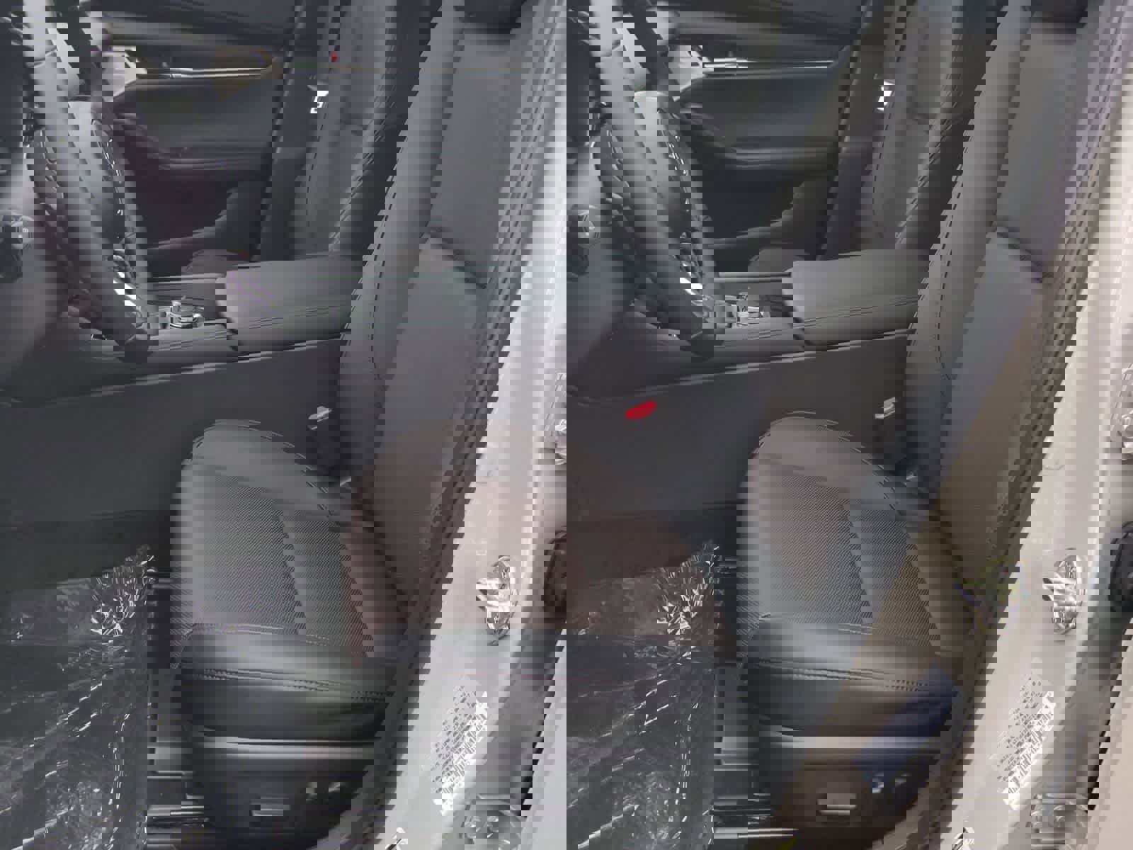 New 2026 MAZDA MAZDA3 Hatchback w/Premium Plus Pkg image 15