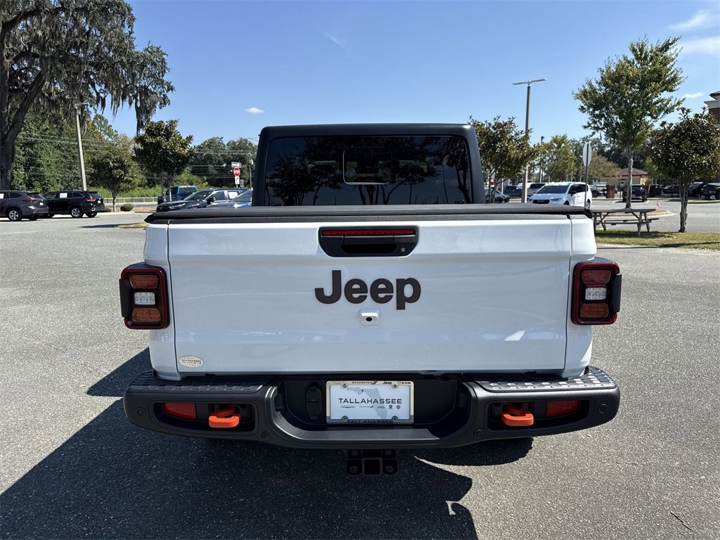 New 2025 Jeep Gladiator Mojave image 4