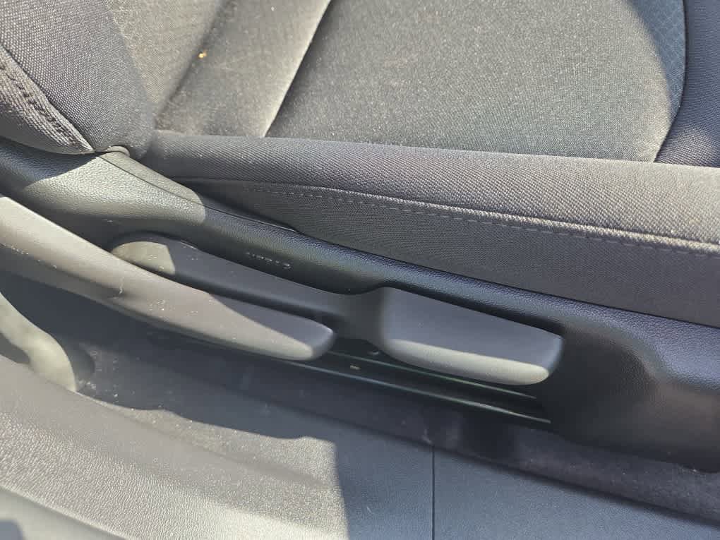 New 2025 Chevrolet Malibu LT FWD image 38