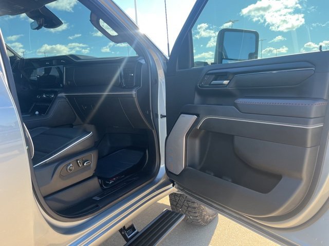 Used 2025 GMC Sierra 2500 AT4X w/ Snow Plow Prep/Camper Package image 54