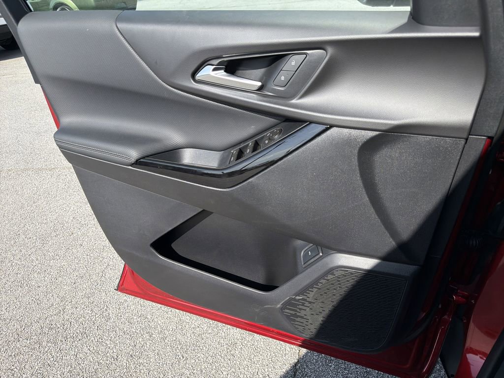 New 2026 Chevrolet Equinox LT image 13