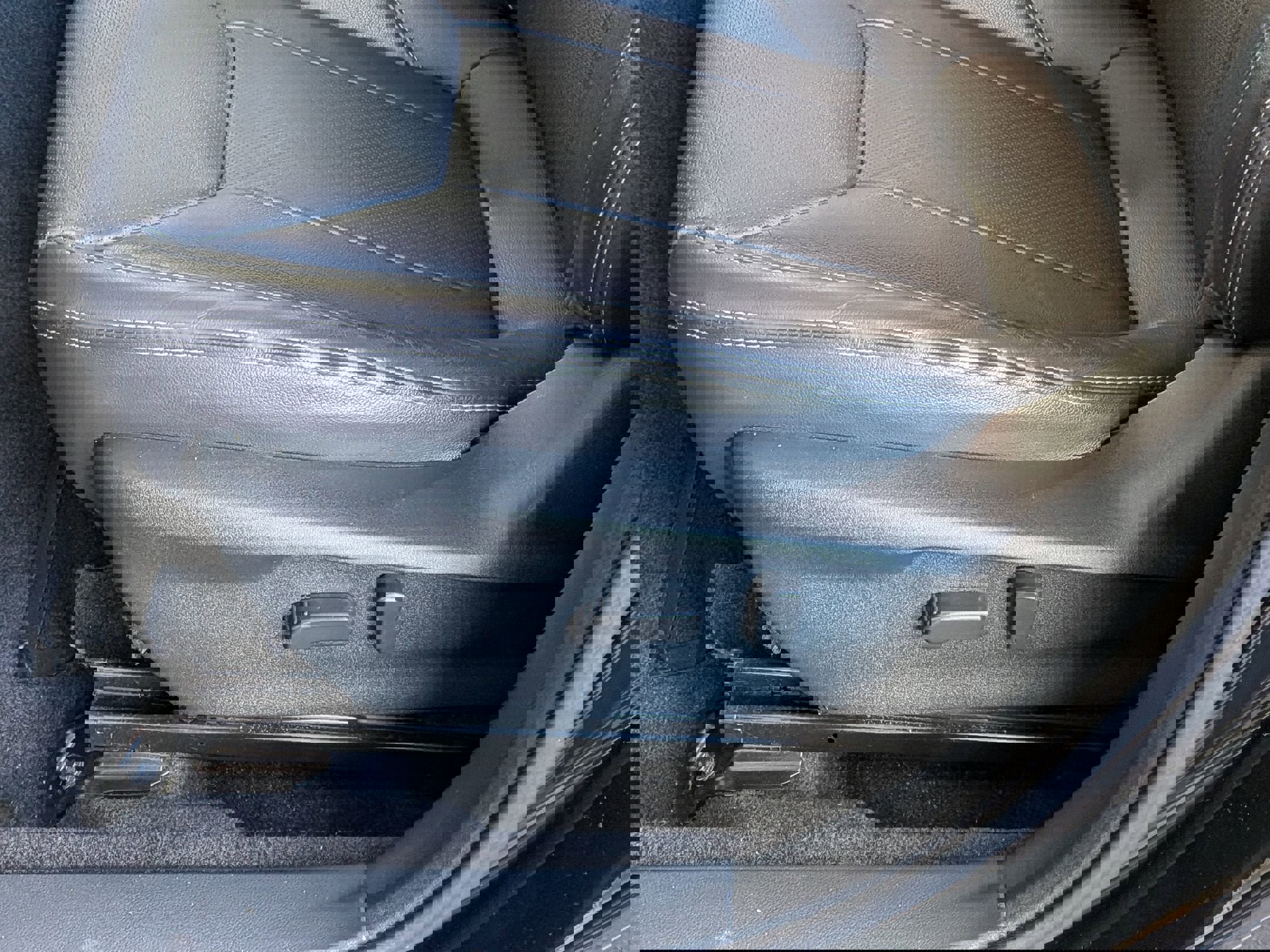 Used 2021 Subaru Impreza 2.0i Limited image 12