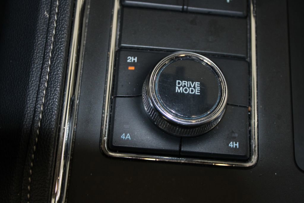 Used 2024 Ford Expedition Max XLT image 46