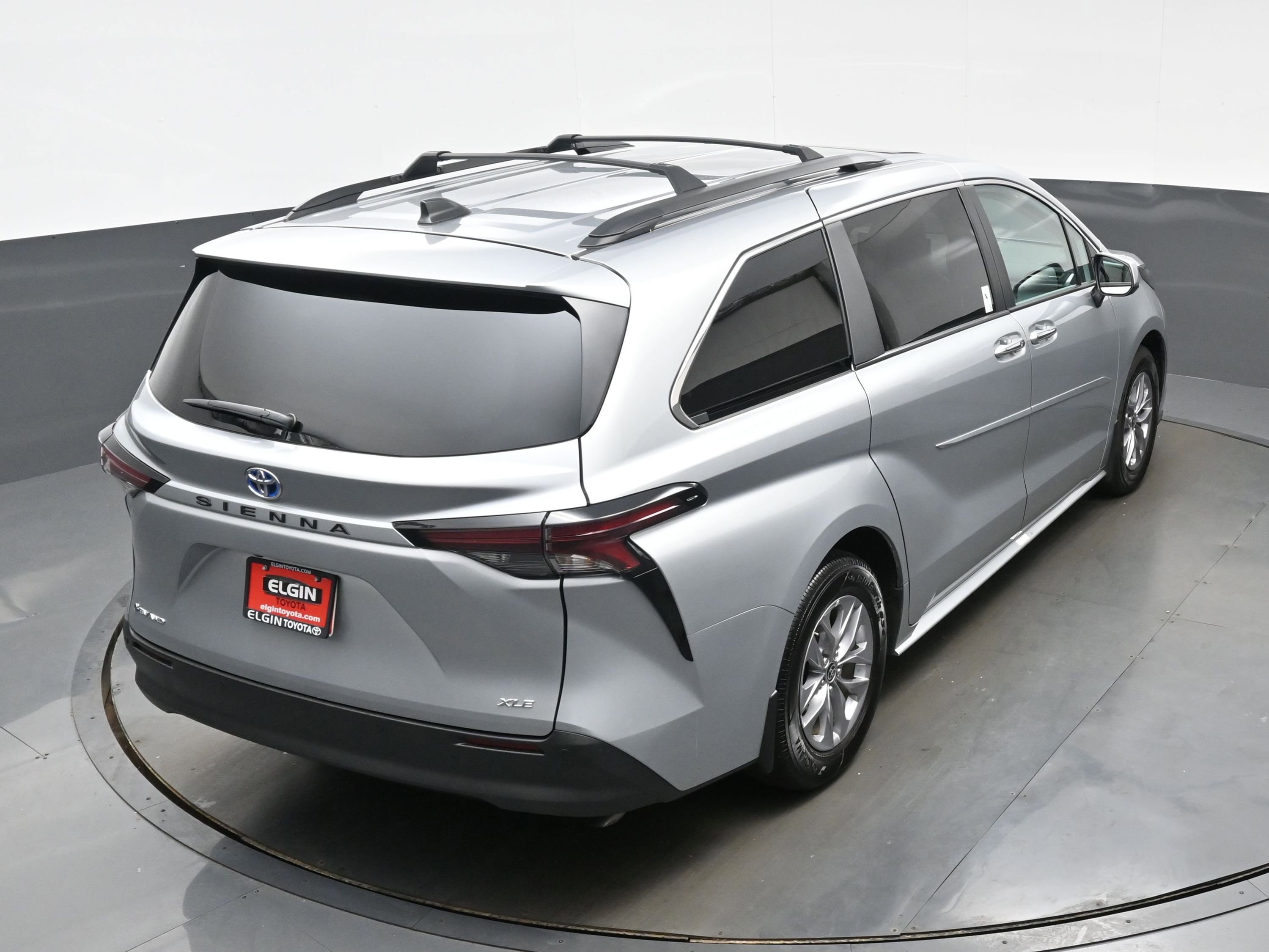 Used 2025 Toyota Sienna XLE w/ XLE Plus Package AWD/4WD image 42