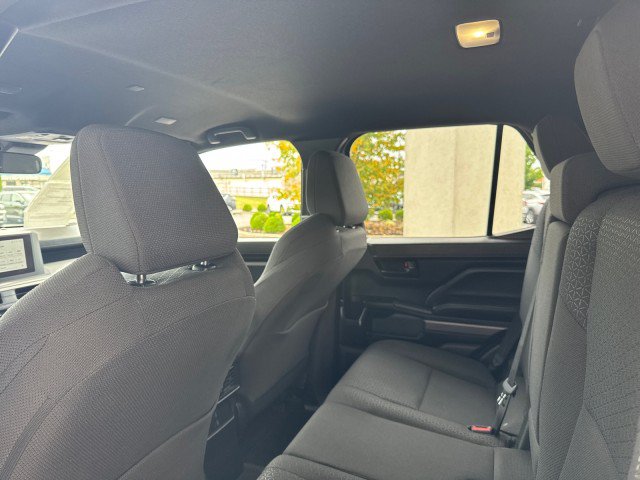 Used 2025 Toyota 4Runner SR5 AWD/4WD image 7