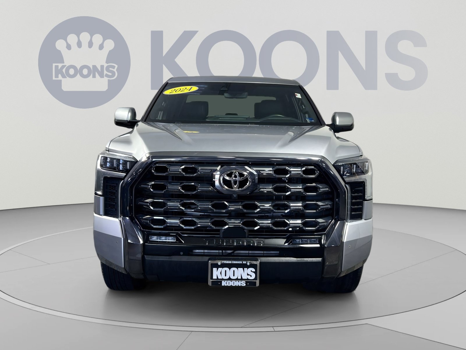Used 2024 Toyota Tundra Platinum AWD/4WD image 4
