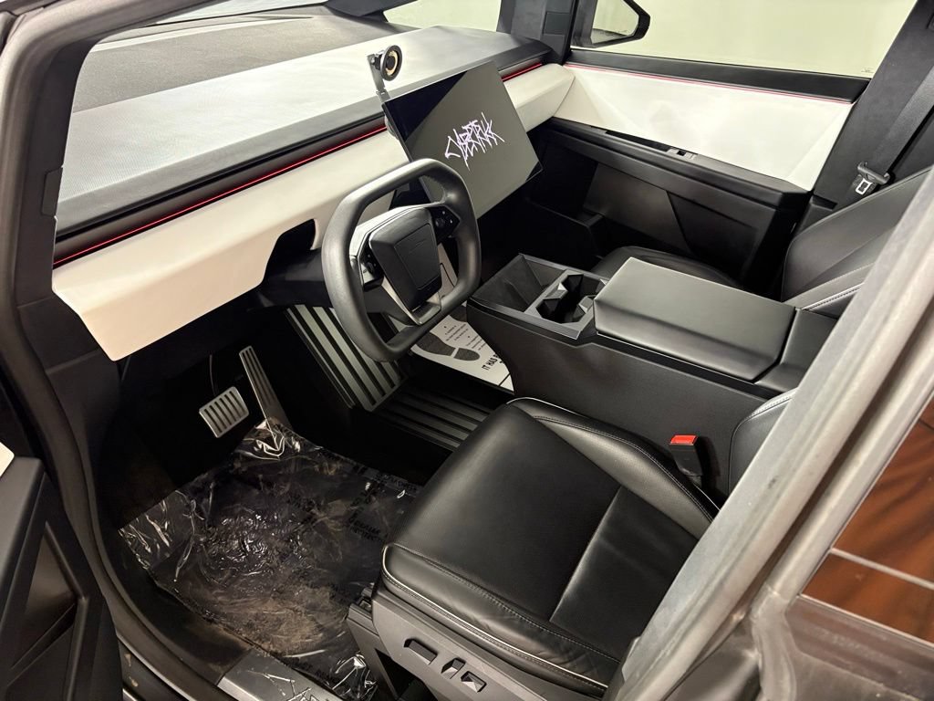 Used 2024 Tesla Cybertruck AWD Crew Cab image 29