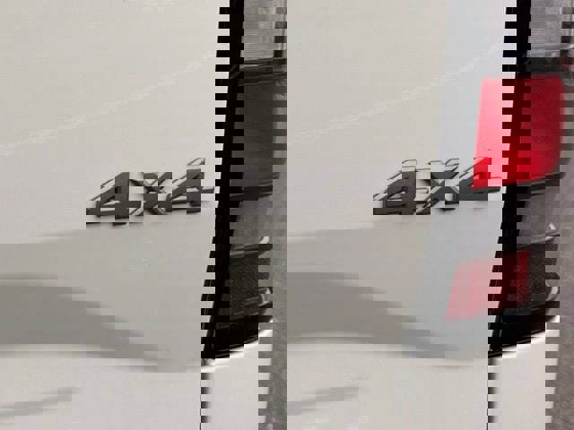 New 2026 Nissan Frontier S image 14