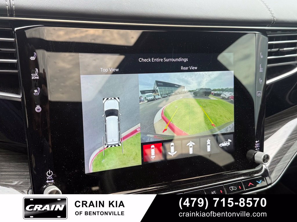 Used 2022 Jeep Wagoneer Series III w/ Premium Group I AWD/4WD image 16