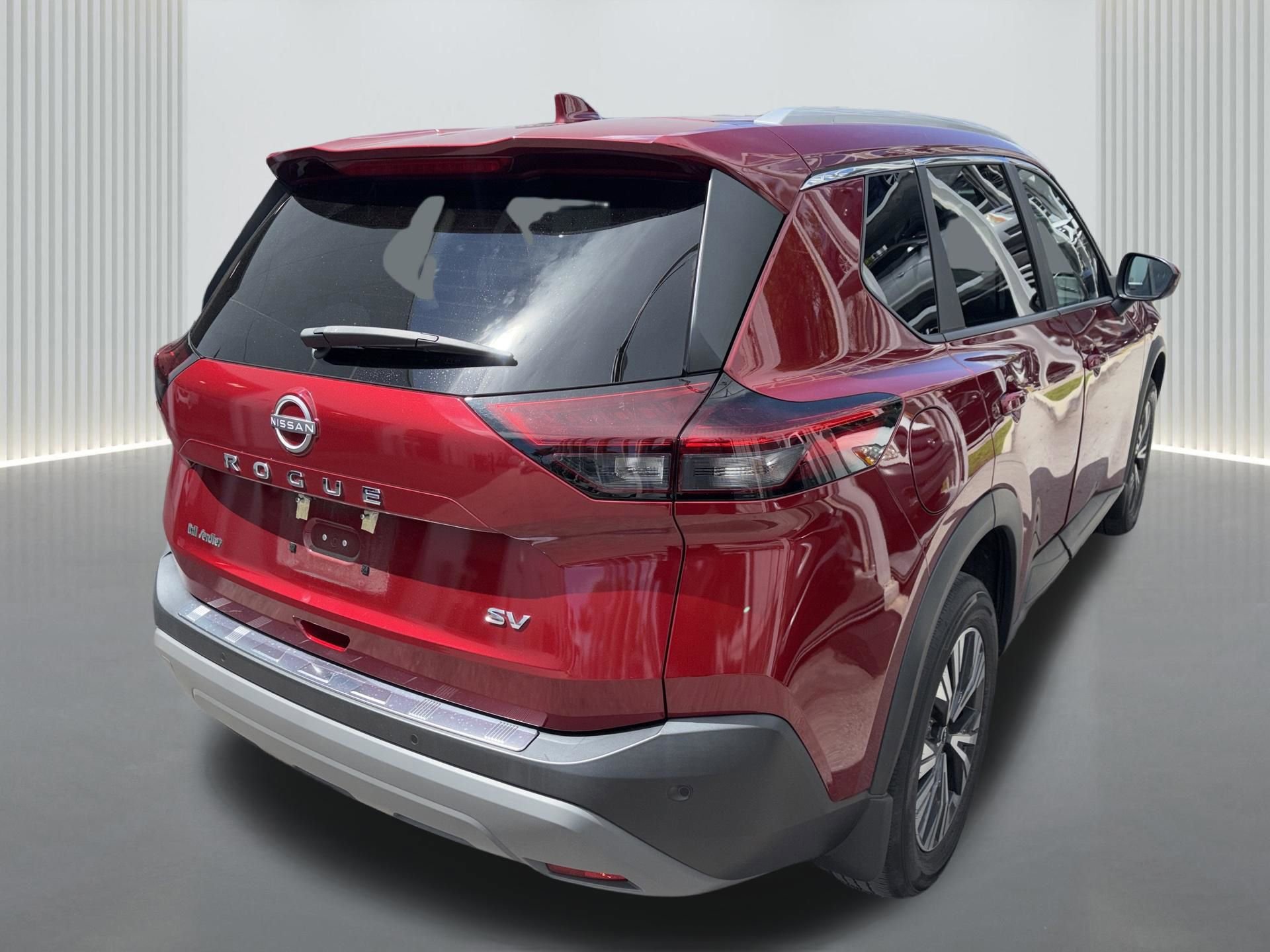 Used 2023 Nissan Rogue SV w/ SV Premium B Package image 14