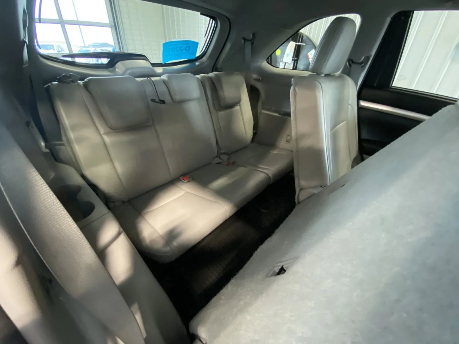 Used 2014 Toyota Highlander XLE AWD/4WD image 23