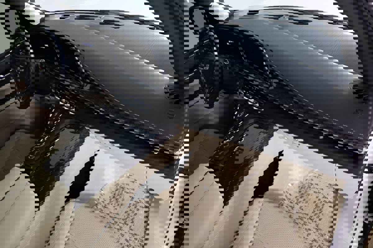 Used 2022 Cadillac Escalade ESV Premium Luxury w/ Performance Package image 39