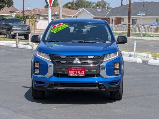 Used 2025 Mitsubishi Outlander Sport LE AWD/4WD image 2