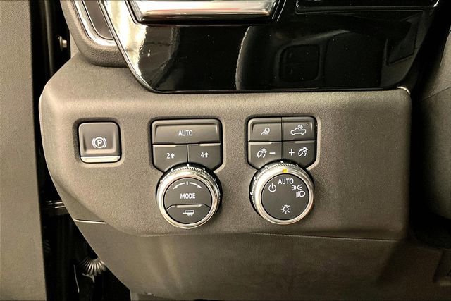 Used 2025 GMC Sierra 1500 SLE w/ Preferred Package AWD/4WD image 37