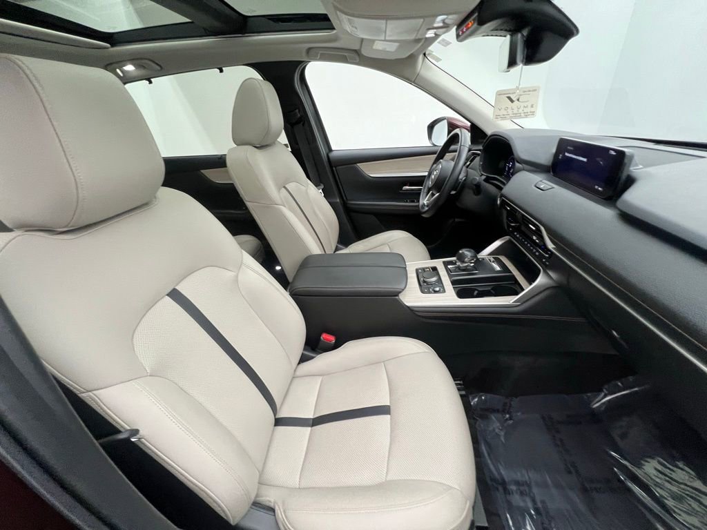 Used 2024 MAZDA CX-90 Plug-In Hybrid w/ Premium Pkg image 28